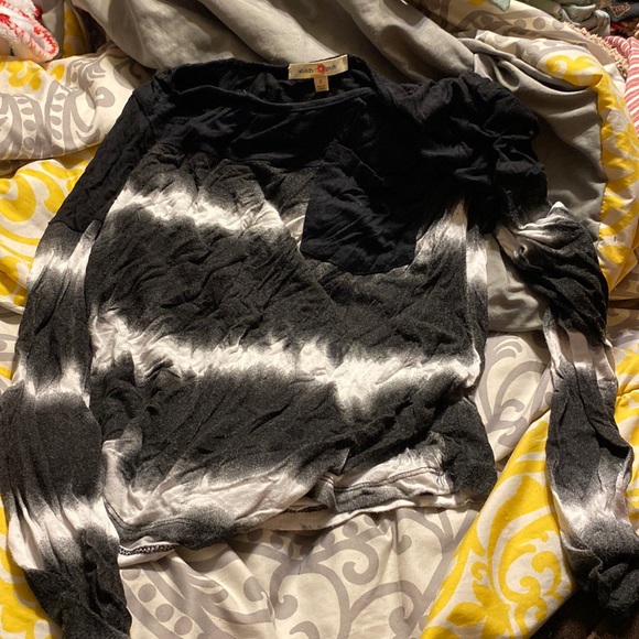 Long sleeve shirt - Picture 1 of 2